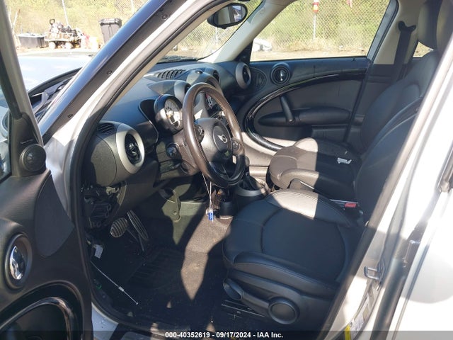 2011 MINI COOPER S COUNTRYMAN WMWZC3C54BWL79136 Photo 4