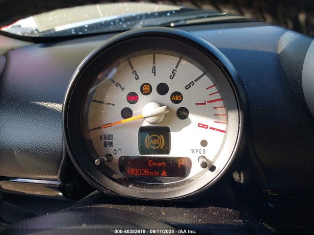 2011 MINI COOPER S COUNTRYMAN WMWZC3C54BWL79136 Photo 6