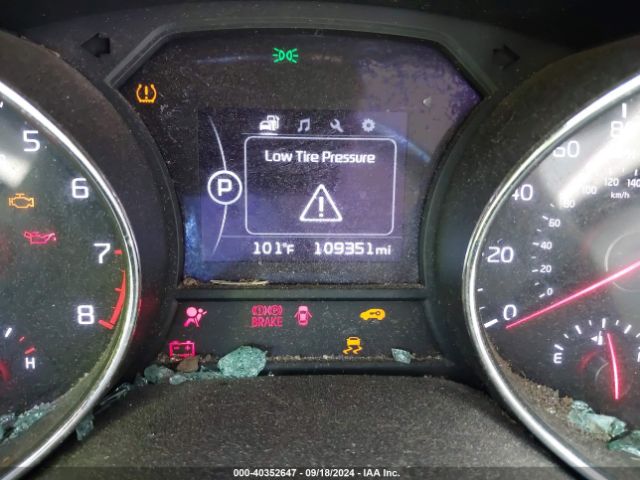 KNDMB5C14H6332187 KIA SEDONA LX