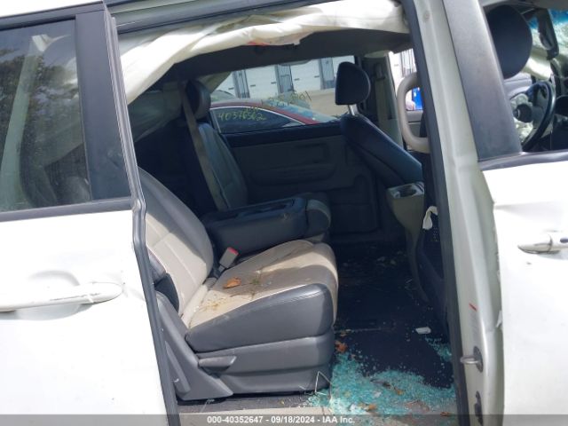 KNDMB5C14H6332187 KIA SEDONA LX