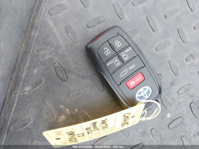 5TDERKEC7PS179669 Toyota Sienna Platinum