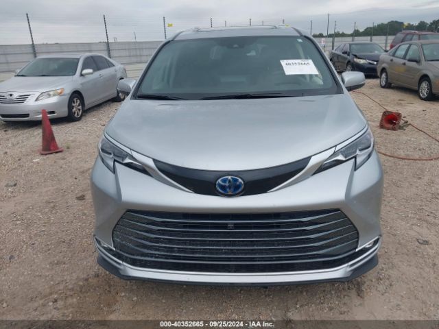5TDERKEC7PS179669 Toyota Sienna Platinum