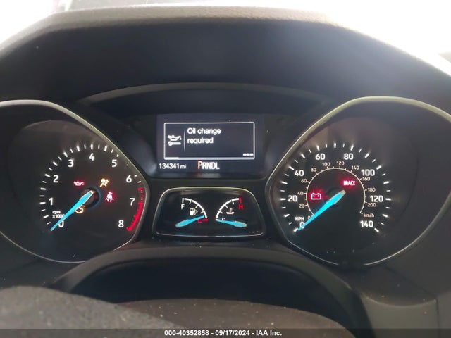 Продаж на аукціоні авто 2015 Ford Focus Se, vin: 1FADP3K24FL252411, номер лоту: 40352858