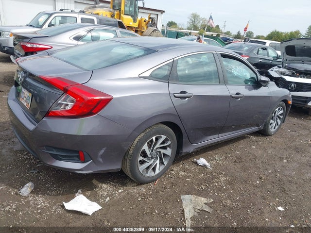 Продажа на аукционе авто 2016 Honda Civic Ex, vin: 19XFC2F72GE088505, номер лота: 40352899