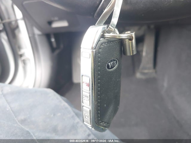 KIA Stinger Premium 2018 KNAE25LA7J6033266 Image 11
