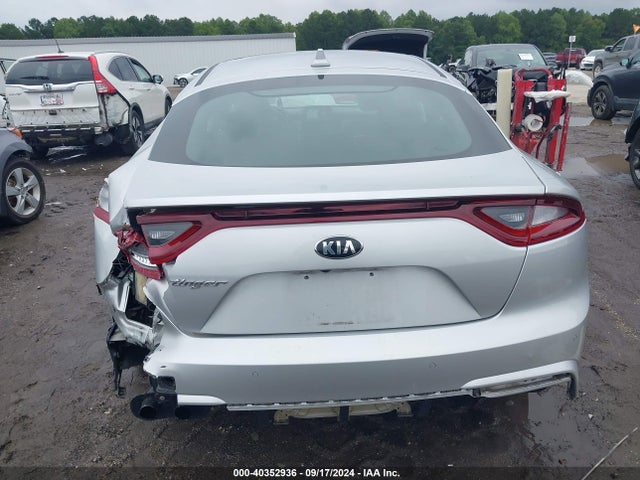 KIA Stinger Premium 2018 KNAE25LA7J6033266 Image 17