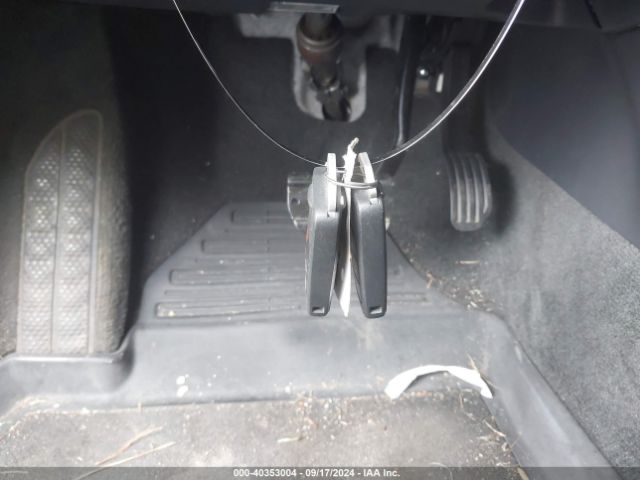 2017 VOLVO XC60 YV440MDR8H2034315 Photo 10