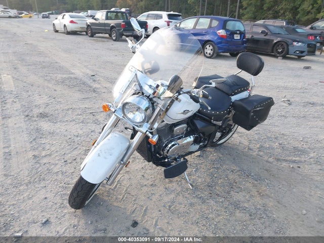 2023 SUZUKI VL800 JS1VS55A6P7100162 Photo 1