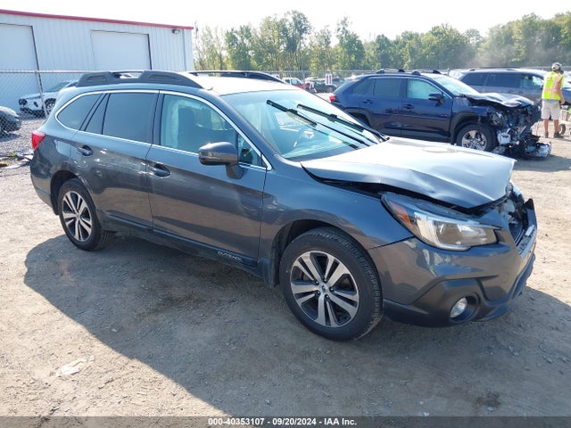 Subaru Outback 2.5i Limited 2018 4S4BSAKC1J3369509 Image 1