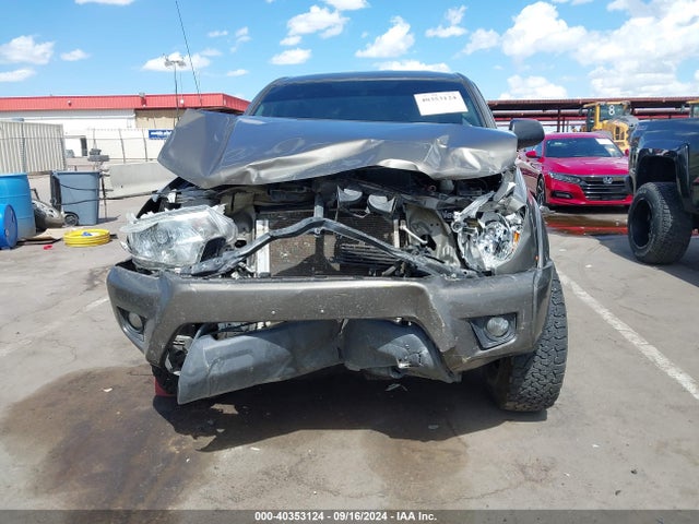 Toyota Tacoma Base V6 2015 3TMLU4EN1FM187686 Image 13