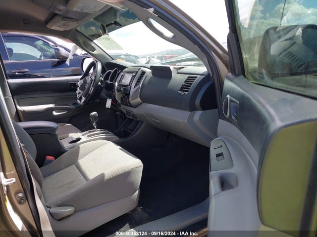 Toyota Tacoma Base V6 2015 3TMLU4EN1FM187686 Image 5