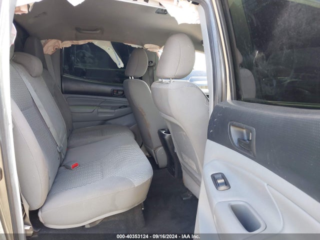Toyota Tacoma Base V6 2015 3TMLU4EN1FM187686 Image 8