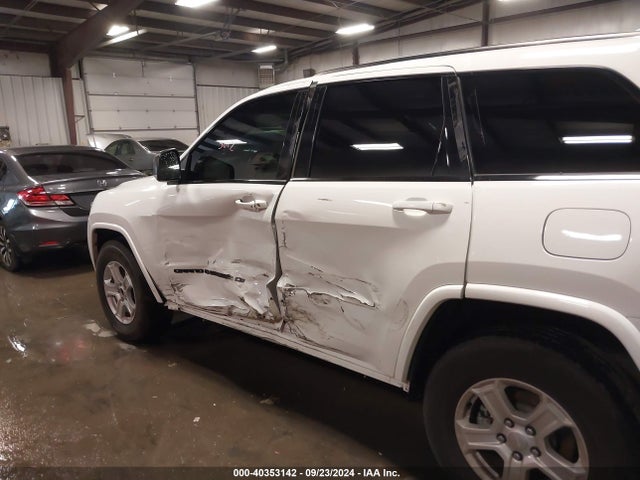 1C4RJFBG4MC668681 Jeep Grand Cherokee 80th Anniversary 4x4