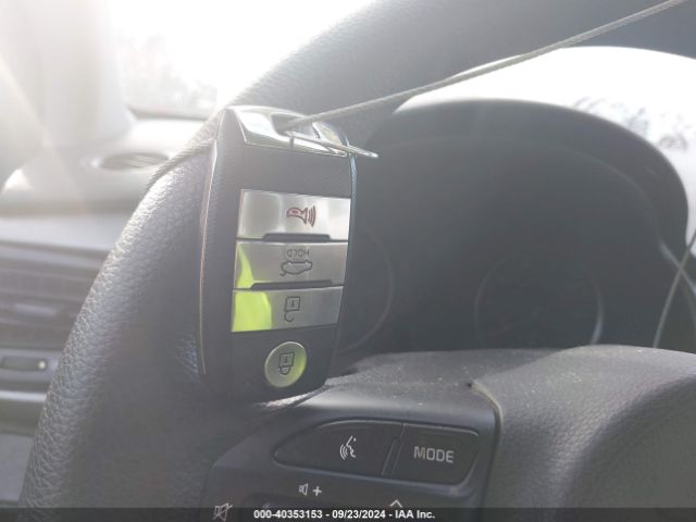 3KPA25AD1ME397373 KIA Rio 5-door S