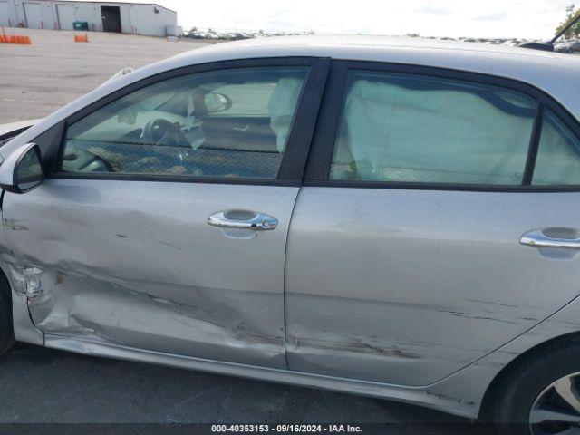 3KPA25AD1ME397373 KIA Rio 5-door S