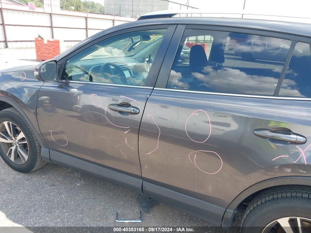 Toyota Rav4 Xle 2016 JTMWFREVXGJ088822 Image 15