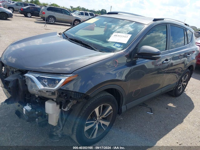 Toyota Rav4 Xle 2016 JTMWFREVXGJ088822 Image 2