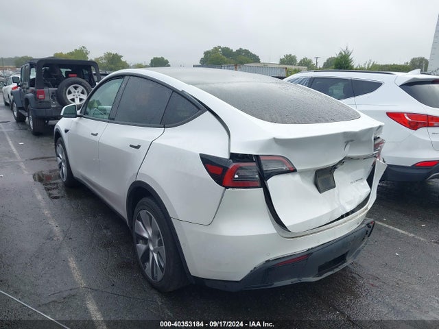 2022 TESLA MODEL Y 7SAYGDEE6NA012270 Photo 2