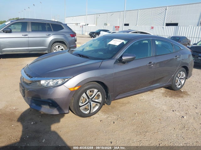 Honda Civic Lx 2018 2HGFC2F51JH545574 Image 2