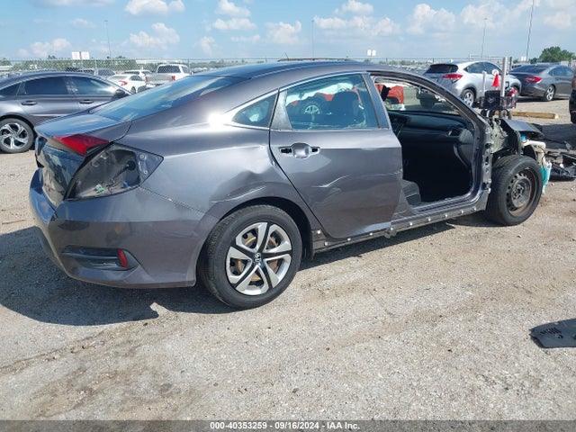 Honda Civic Lx 2018 2HGFC2F51JH545574 Image 4