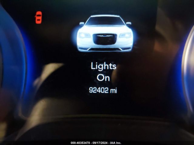 2C3CCAKGXHH565601 Chrysler 300c Awd