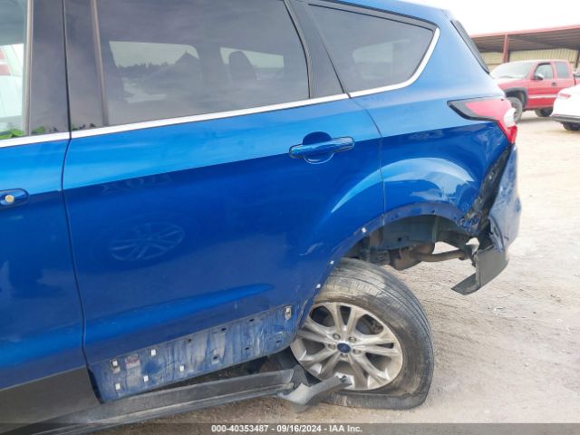 1FMCU9GD9KUB54132 Ford ESCAPE SE