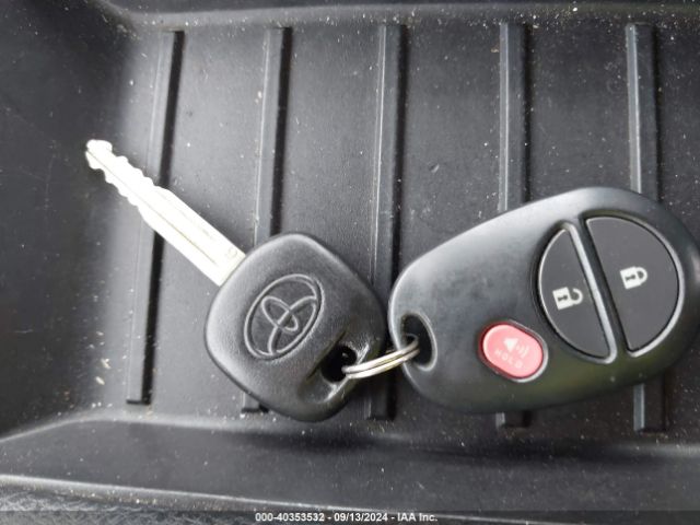 5TFUM5F13FX062835 Toyota Tundra Sr5 4.6l V8