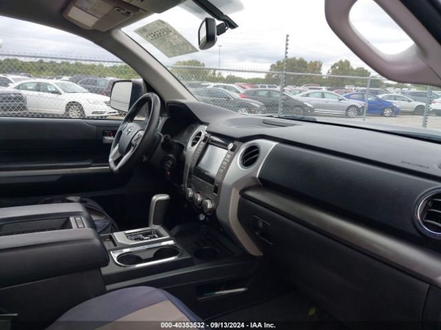 5TFUM5F13FX062835 Toyota Tundra Sr5 4.6l V8
