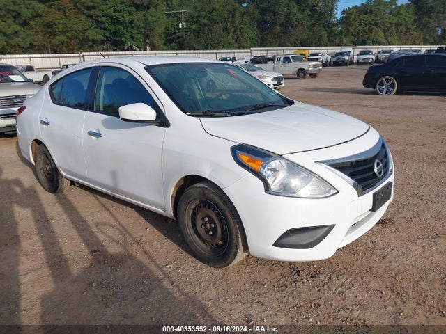 Nissan Versa 1.6 Sv 2018 3N1CN7AP6JL839922 Image 1