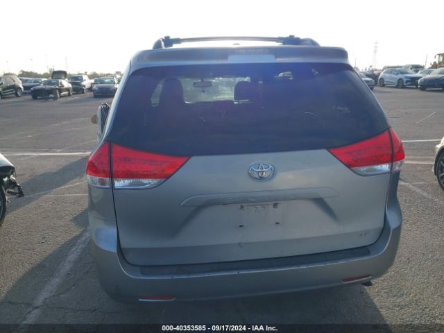 5TDKK3DCXES475569 Toyota Sienna Le V6 8 Passenger
