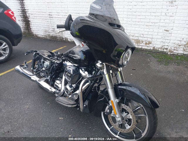 40353595 :رقم المزاد ، 1HD1KBC18PB637049 vin ، 2023 Harley-davidson Flhx مزاد بيع