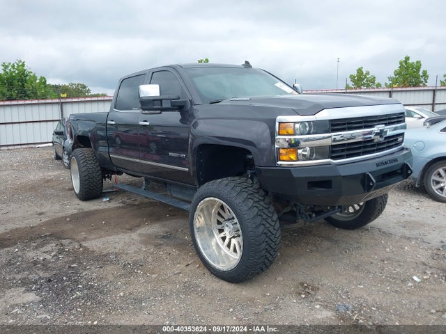 2016 1GC1KWE83GF214746 main image