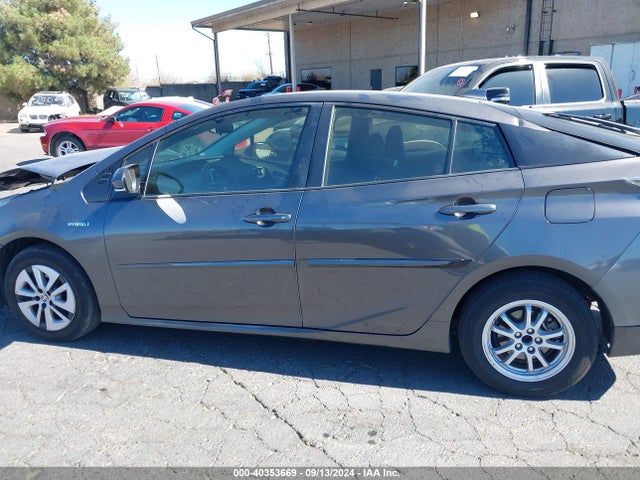 Toyota Prius Three 2016 JTDKARFU8G3519519 Image 14