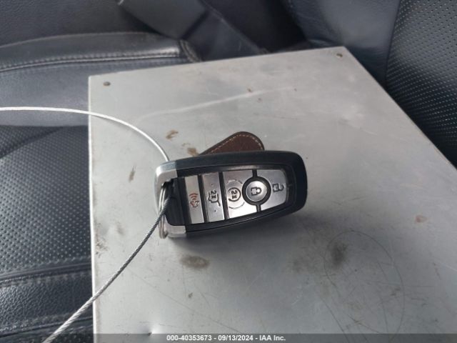 1FMJU2AT9JEA25024 Ford Expedition Limited