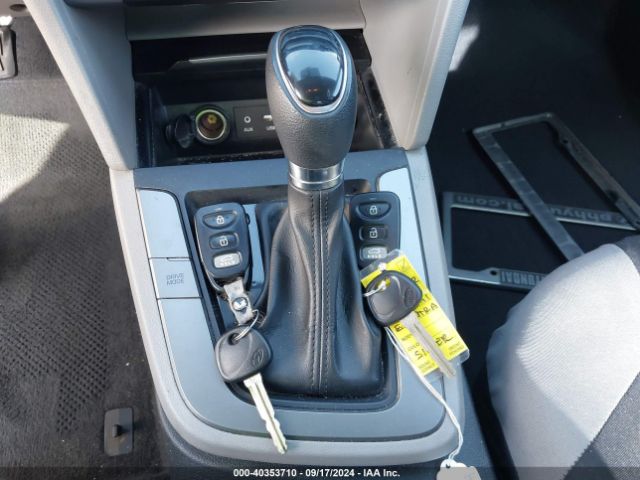 5NPD84LF5JH345630 Hyundai ELANTRA SEL