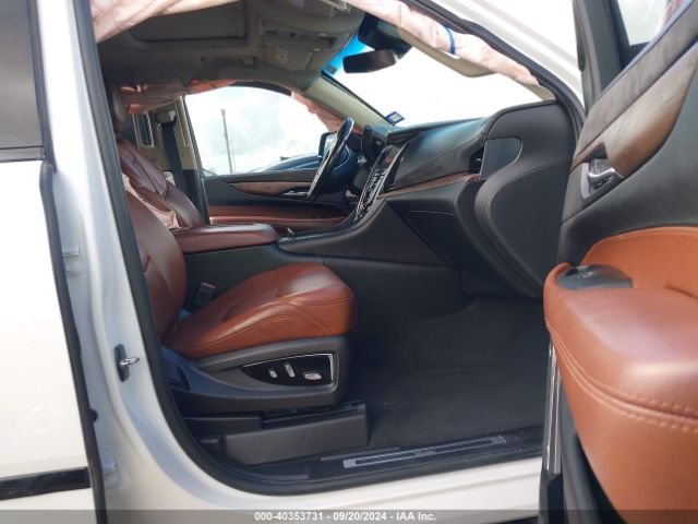1GYS3CKJ3JR279913 Cadillac Escalade Premium Luxury