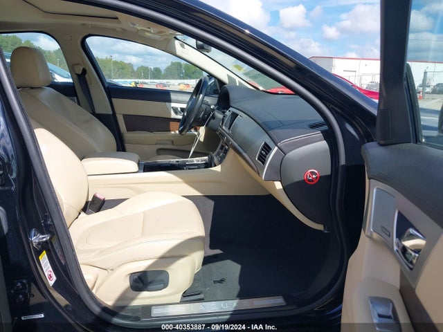 2013 JAGUAR XF SAJWA0E70D8S99396 Photo 4