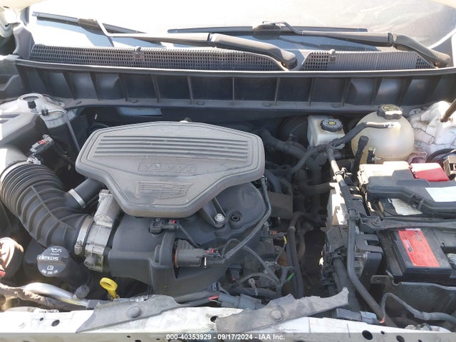 1GYKNFRS0JZ187085 Cadillac Xt5 Premium Luxury