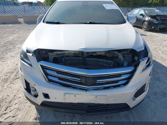 1GYKNFRS0JZ187085 Cadillac Xt5 Premium Luxury