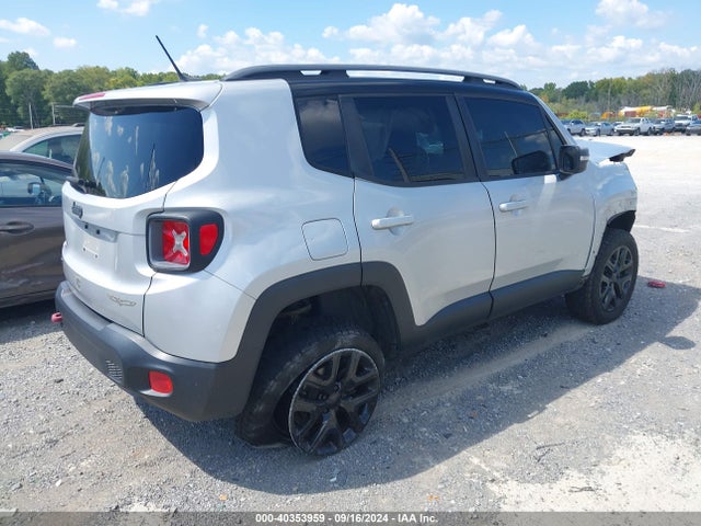 Jeep Renegade Trailhawk 2015 ZACCJBCT0FPB76441 Image 4