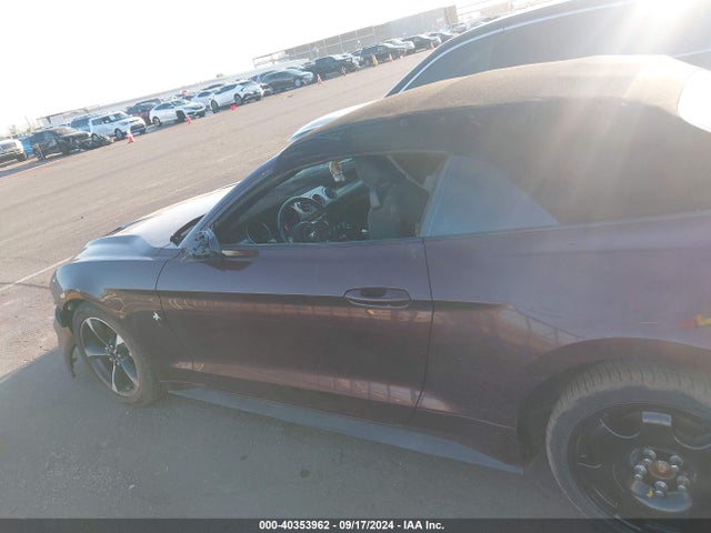 Ford Mustang Ecoboost 2018 1FATP8UH3J5166014 Image 13