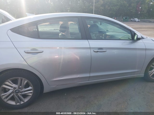 Hyundai Elantra Value Edition 2019 KMHD84LF0KU841504 Image 13