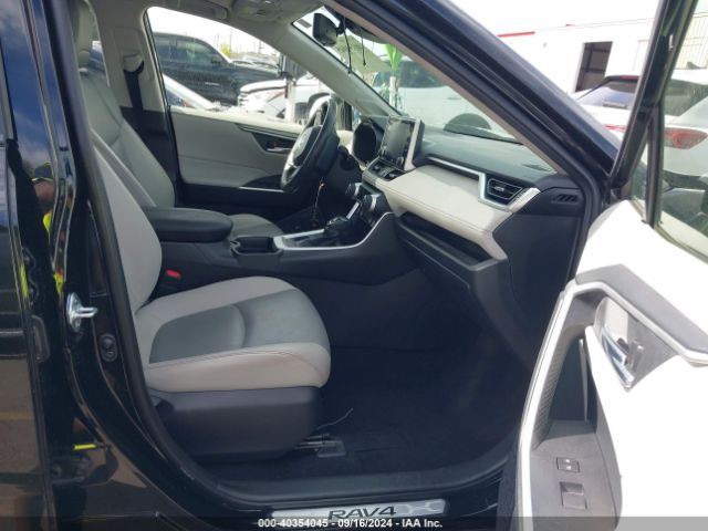JTMA1RFV0LJ027951 Toyota Rav4 Xle Premium
