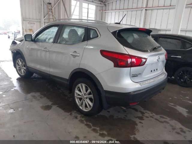 JN1BJ1CR0JW268201 Nissan Rogue Sport Sv