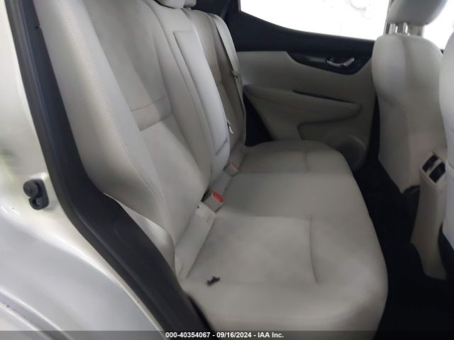 JN1BJ1CR0JW268201 Nissan Rogue Sport Sv
