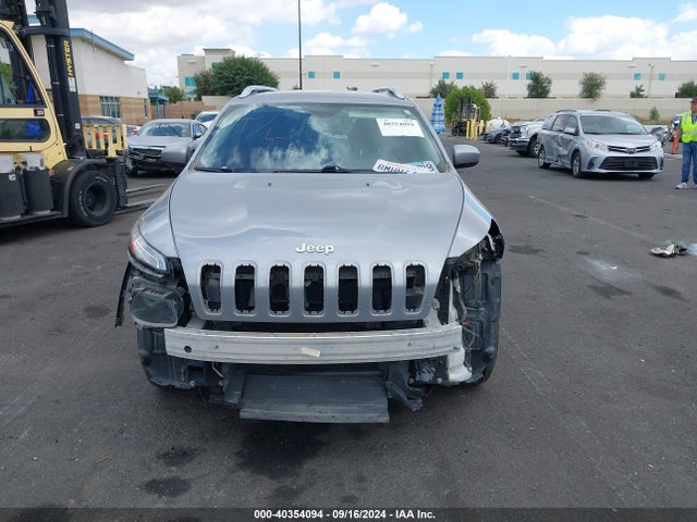 1C4PJMCB0EW308242 Jeep Cherokee Latitude