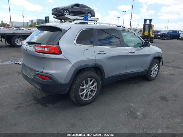 1C4PJMCB0EW308242 Jeep Cherokee Latitude