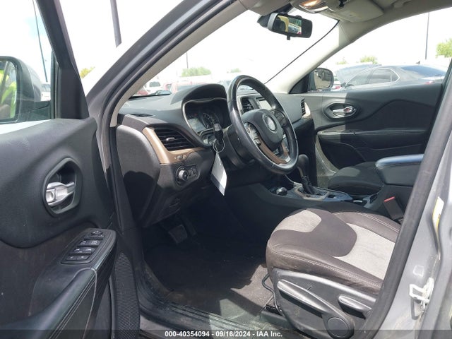 1C4PJMCB0EW308242 Jeep Cherokee Latitude