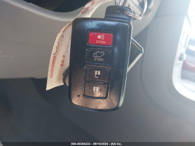 Toyota Sequoia Platinum 2021 5TDGY5A11MS075997 Image 11