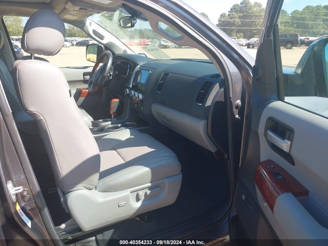 Toyota Sequoia Platinum 2021 5TDGY5A11MS075997 Image 5